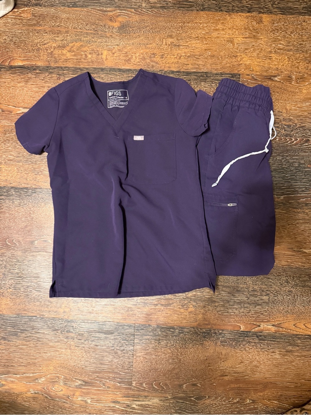 Figs Scrub Set